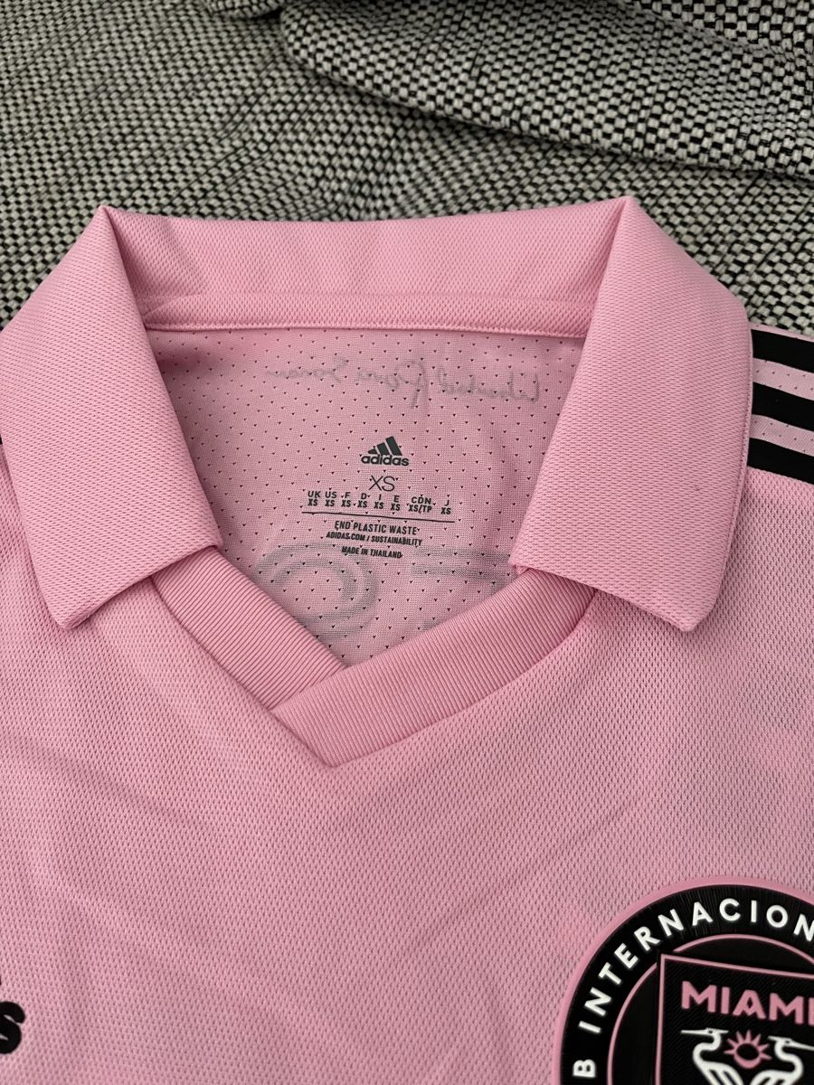 Adidas Leibchen & Hosen: Inter Miami CF 22/23 Messi 10 Home Authentic Jersey – Neu und originalverpackt aus Volketswil von asc_yp5h 2