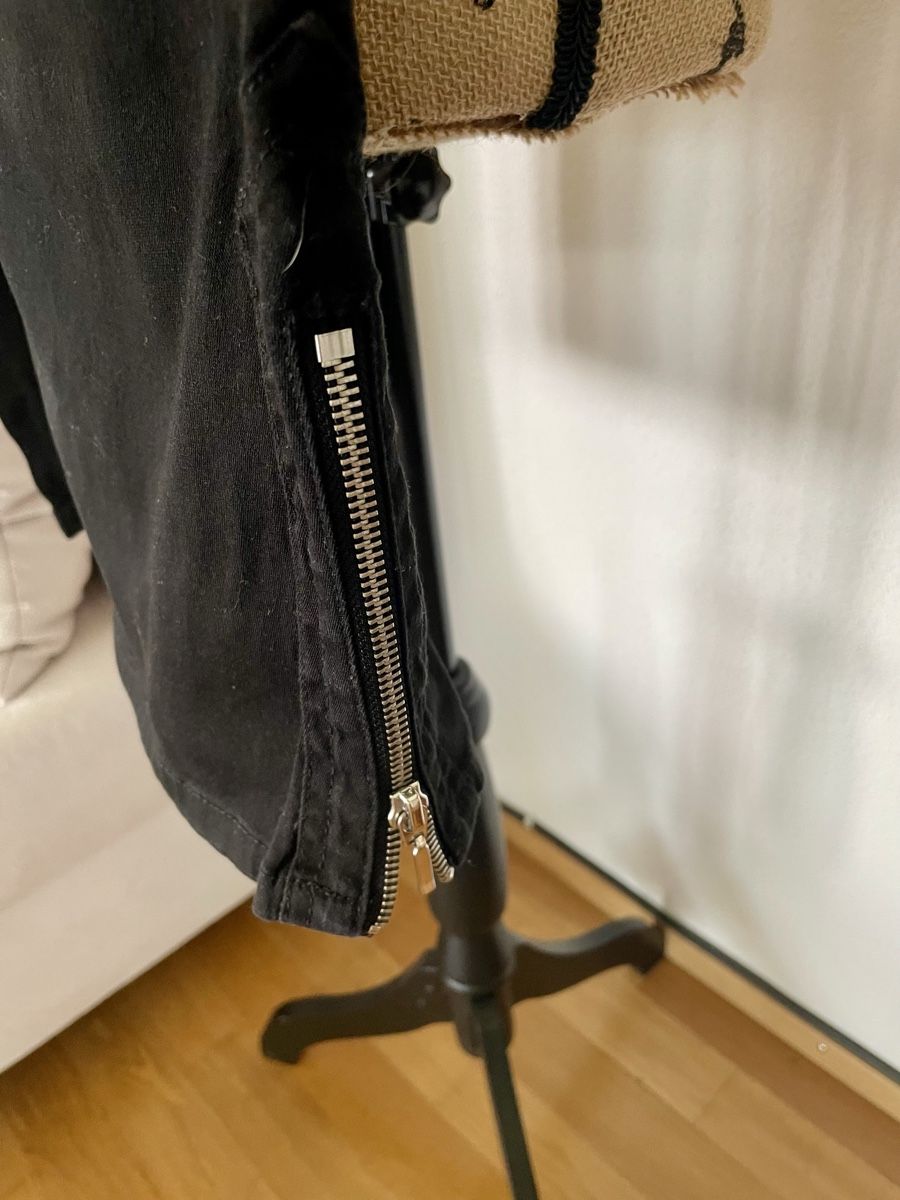 Hosen: Damen Capri Hose Gr. 52 schwarz – Neu (gemäss Beschreibung) aus Emmenbrücke von Ladyboutique 3