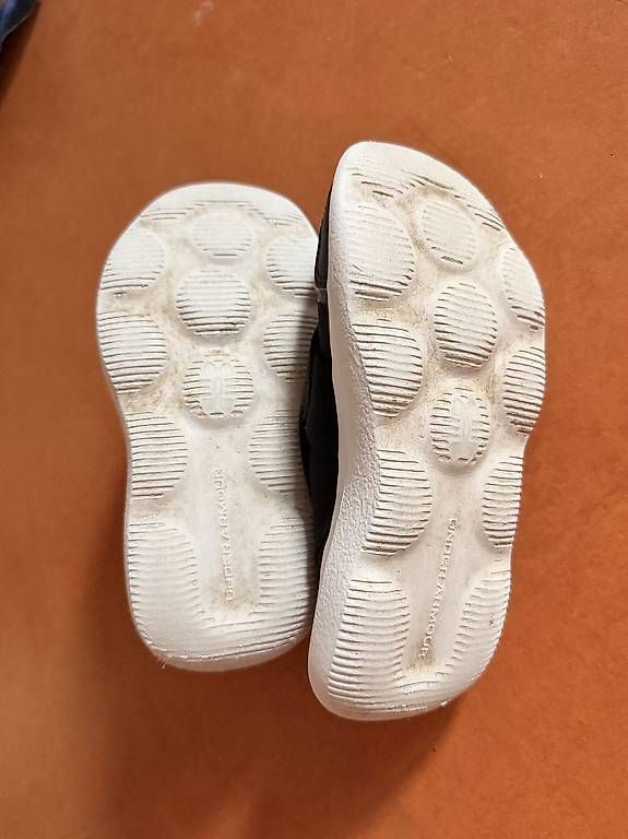 Chaussures garçon: Kinderschuhe – D'occasion à Gwatt (Thun) par Glahad 3