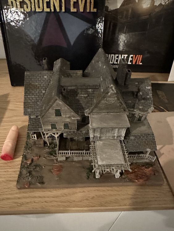 Resident Evil 7 Collector Maison Des Baker - Figurine Capcom - Comme Neuf