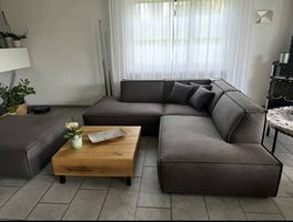 Ecksofa mit Hocker ohne Zierkissen
