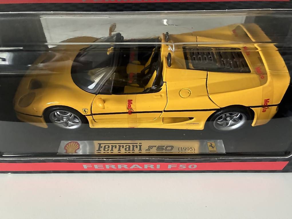 Voitures modèles: 2 Ferrari Shell Collezione  – Neuf avec emballage d'origine à Riva San Vitale par Samantha78 4
