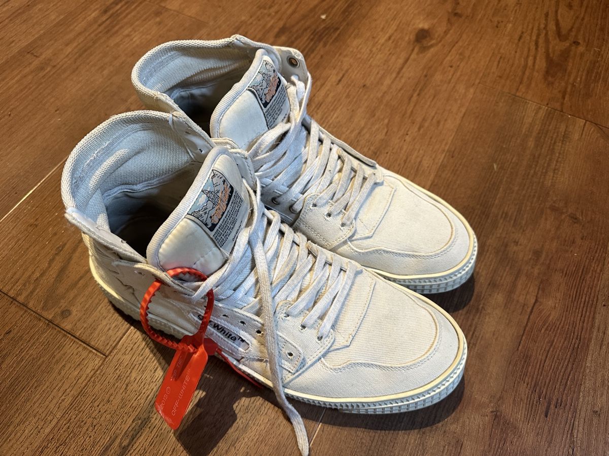 Off-White Herrenschuhe: Off-White Schuhe – Gebraucht aus Dietlikon von Fluschi