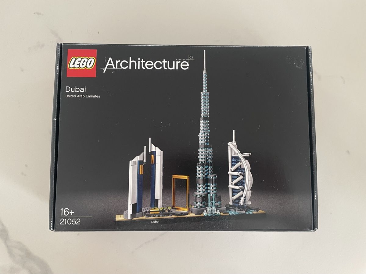 Lego Baukästen: LEGO Architecture Dubai 21052, vollständig – Gebraucht aus Opfikon von janineschlosser