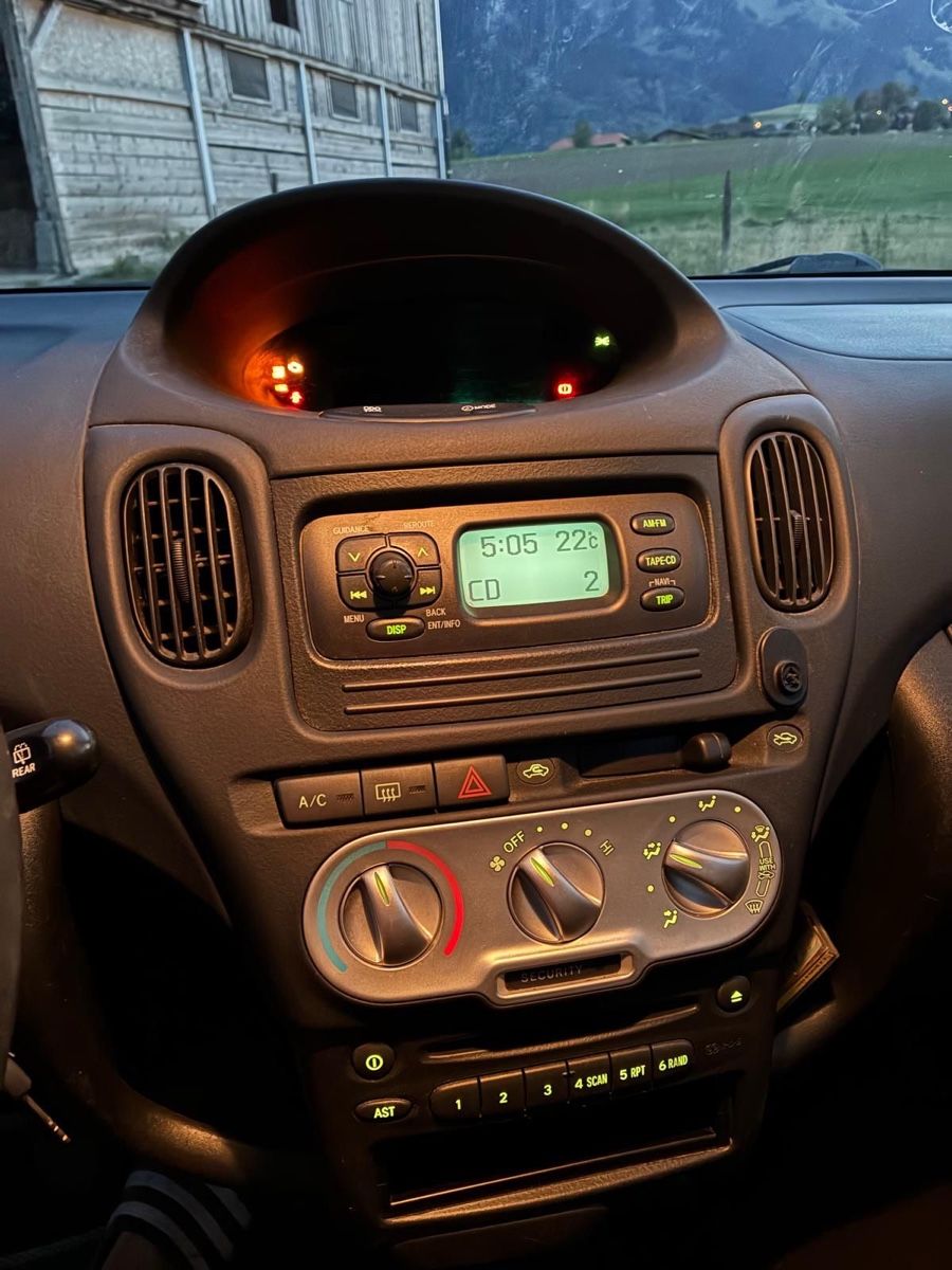 Toyota Automobili: Toyota Yaris Verso – Usato da Thierachern venduto da d_f_9mkw 4