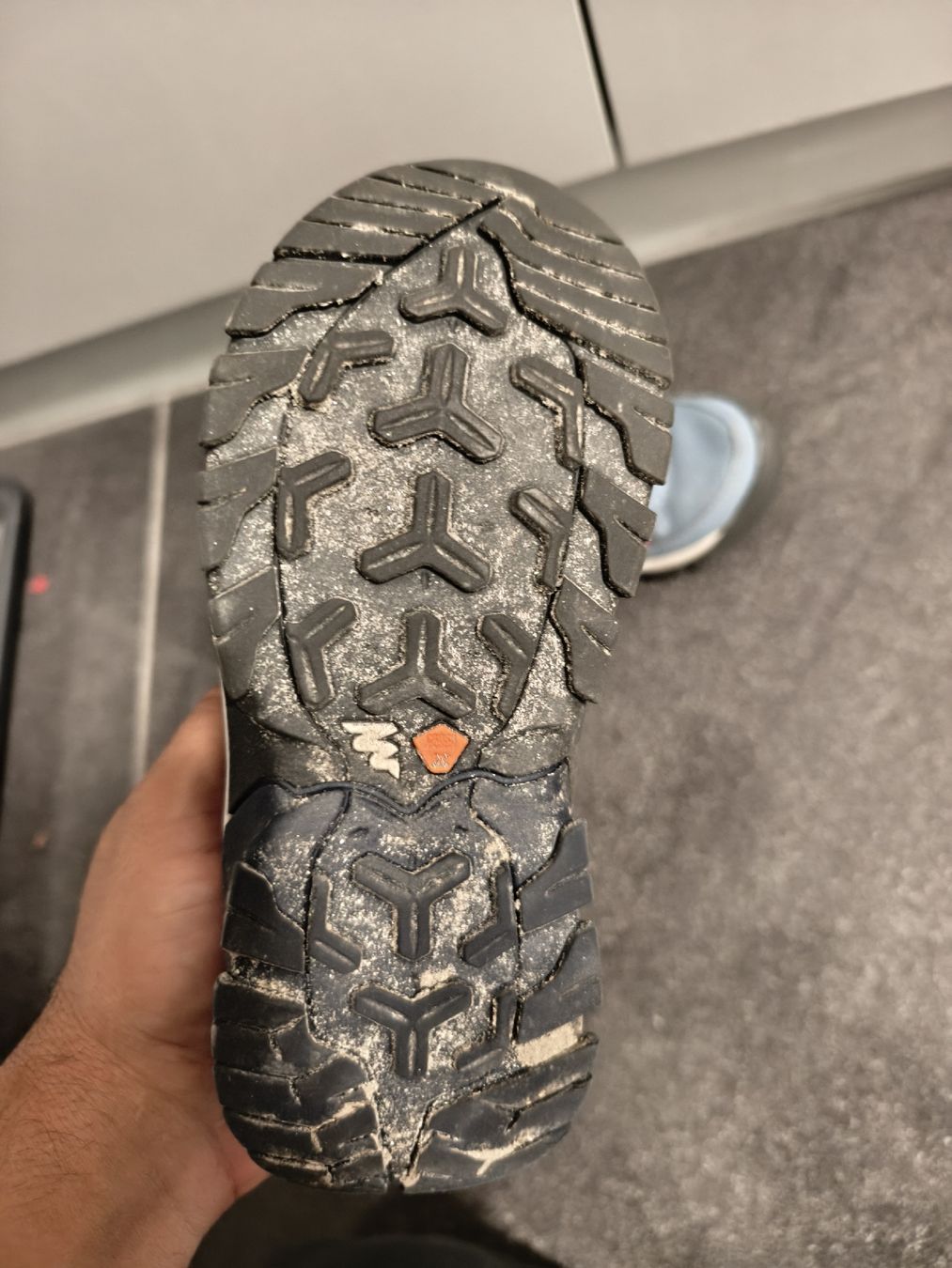Decathlon Schuhe für Jungen: Quechua Kinder-Wanderschuhe – Grösse 30 – Gebraucht aus Chur von tun_dy8m 4