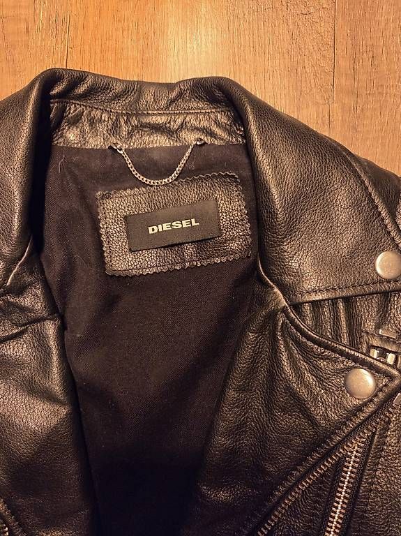 Jacken: Leder Jacke Diesel – Gebraucht aus Lausen von Lenka.Matty 1