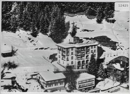 Flugaufnahme Rex-Sporthotel-Garni Davos