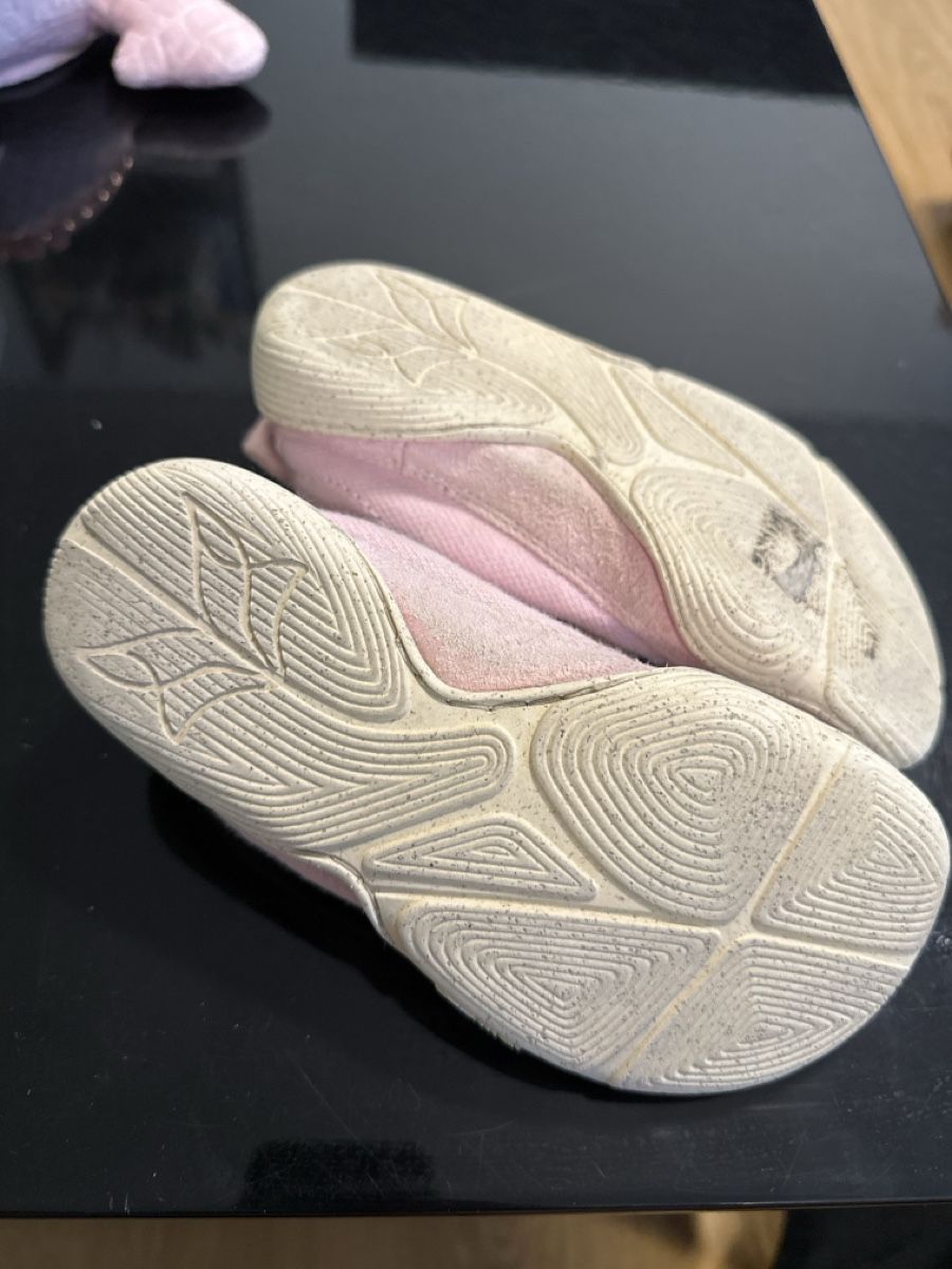 Wildling Schuhe für Mädchen: Wildling Shoes pink size 28 – Gebraucht aus Zürich von buc_kh9f 1