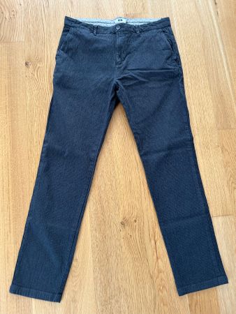 Chinos Dunkelgrau von WE Grösse 32/32 guter Zustand