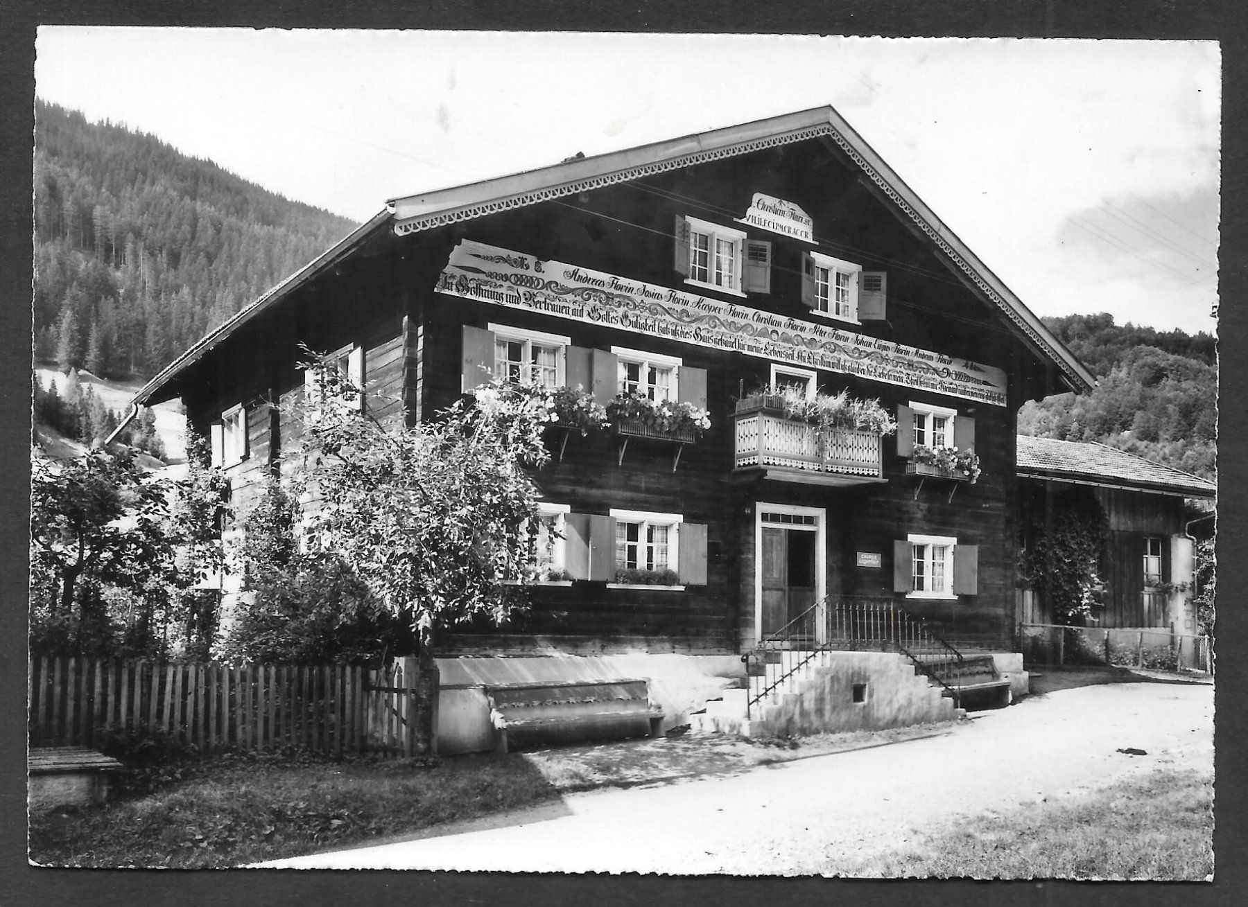 Cartoline postali: Klosters - Serneus Haus Gadient – Usato da Olten venduto da clotaldi