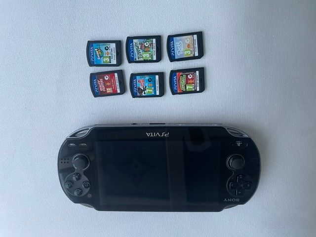 Sony Console: Playstation Vita – Usato da Reinach venduto da Franci6