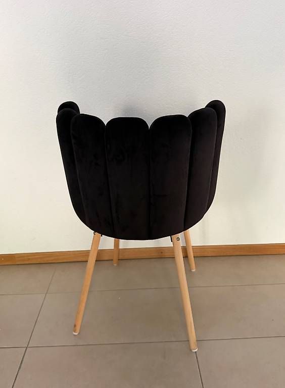 Sedie: Chaise en velours noir  – Usato da Roche VD venduto da Vide_dress_La 2