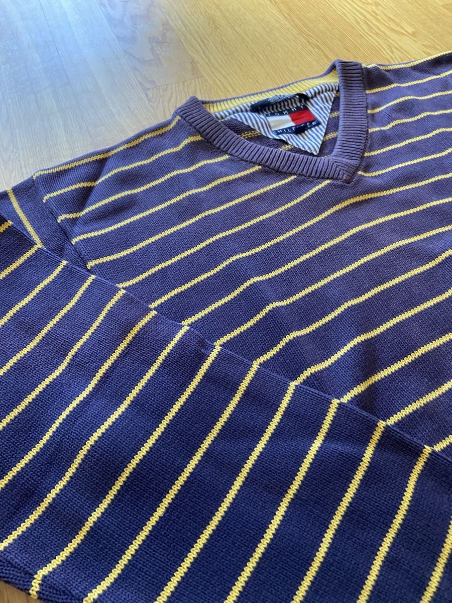 Tommy Hilfiger Maglioni & Felpe: Tommy Hilfiger gestreifter V-Neck – Usato da Schaffhausen venduto da golazo_vines 4