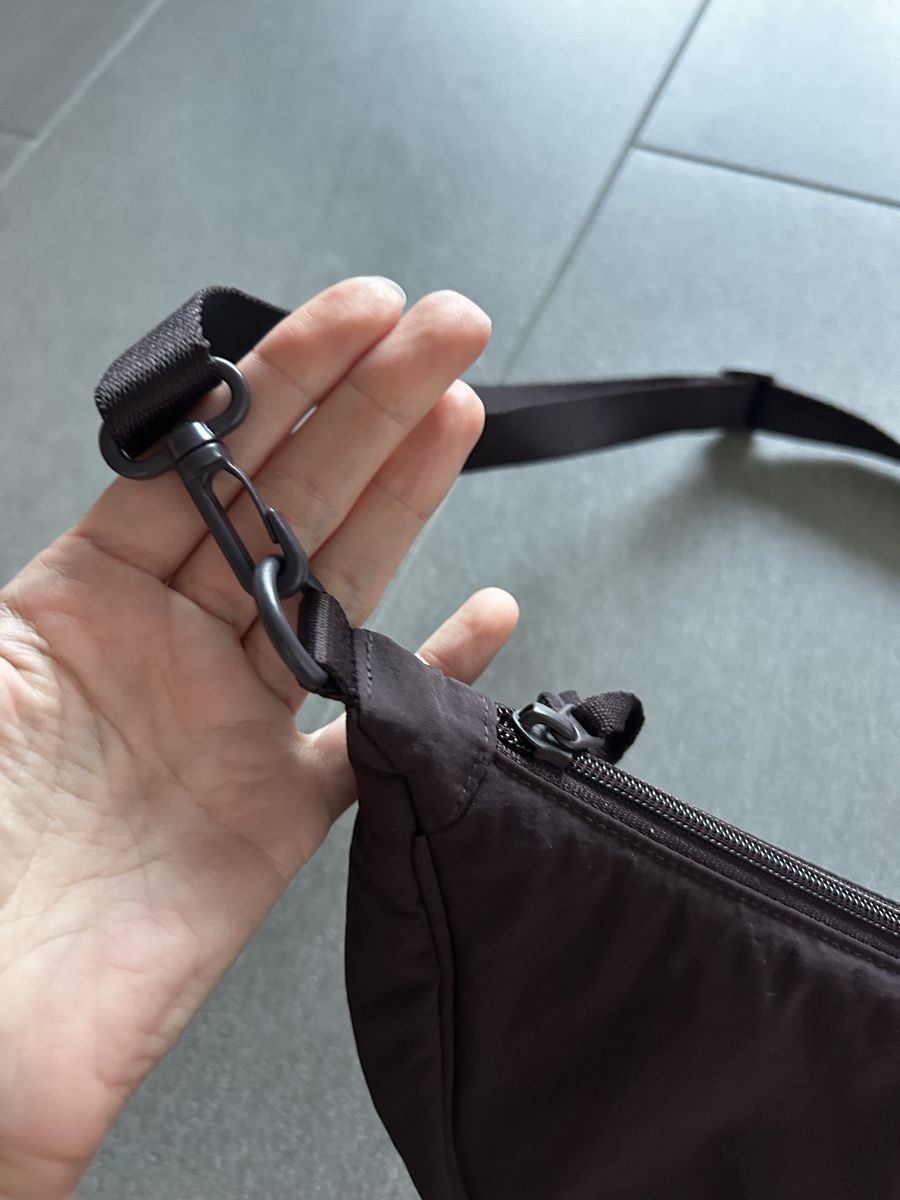 Uniqlo Sacs: Dunkelbraune uniqlo Tasche  – D'occasion à Zürich par cos_b629 2
