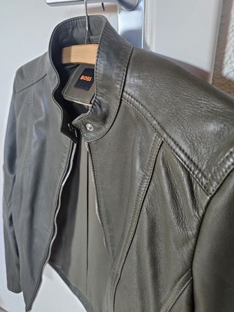 Veste en cuir BOSS vert kaki – Taille 36 - NEUVE