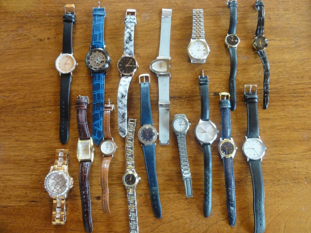 Lot De 12 Montres Pour Femmes - Piles à Changer - La Plupart Jamais Portées
