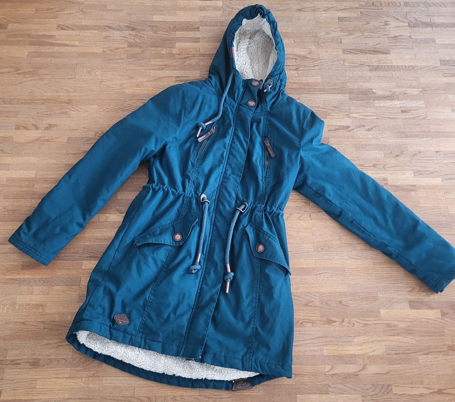Ragwear Jacken: Neuwertige Winterjacke von Ragwear – Gebraucht aus Samstagern von witschan