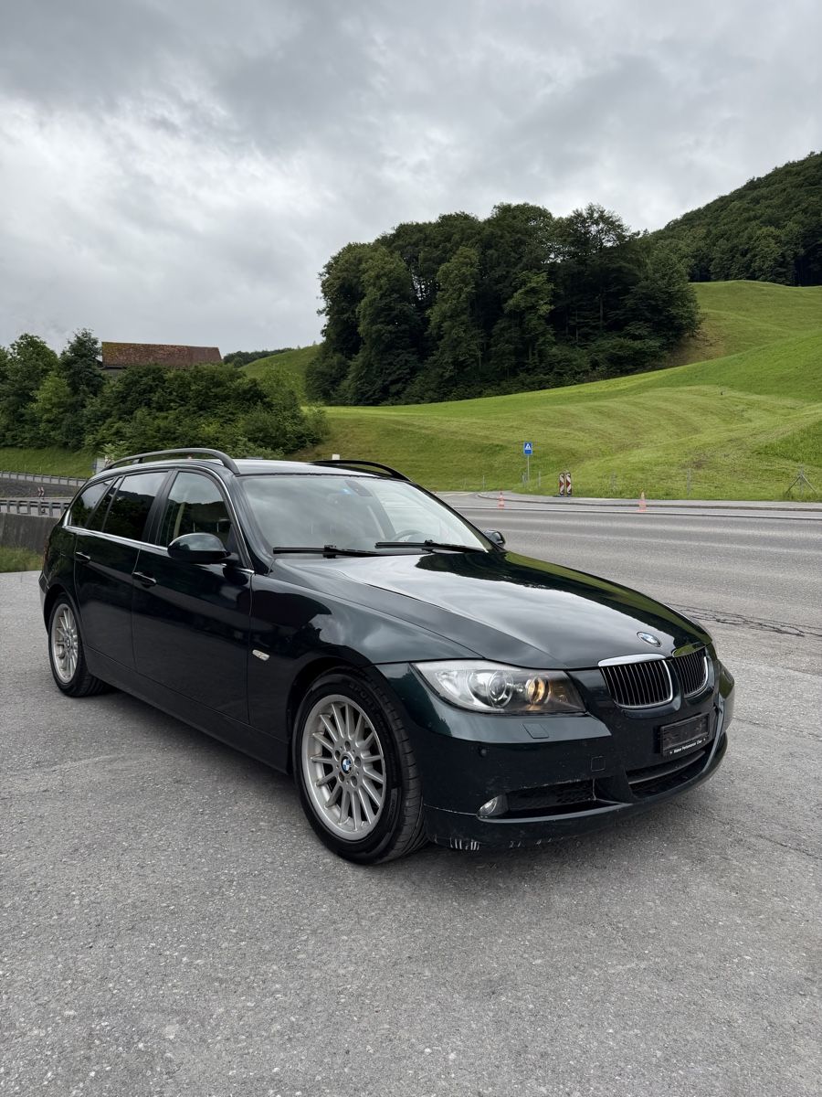 BMW Autos: Bmw 330xd touring – D'occasion à Glarus par M.B.2 9