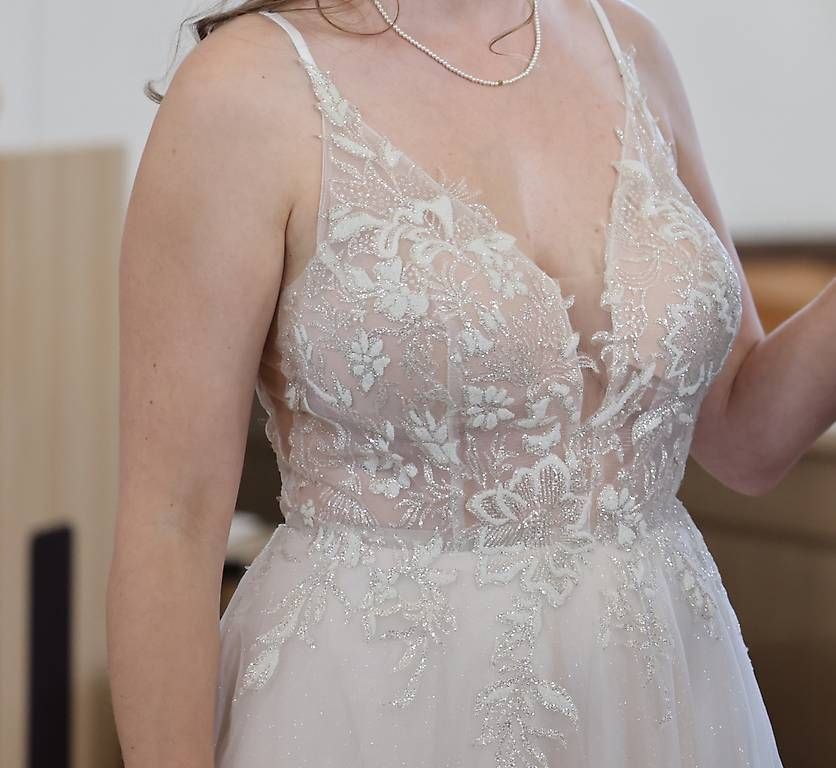 Vestiti: wunderschönes Brautkleid – Usato da Sarmenstorf venduto da Agalot 1