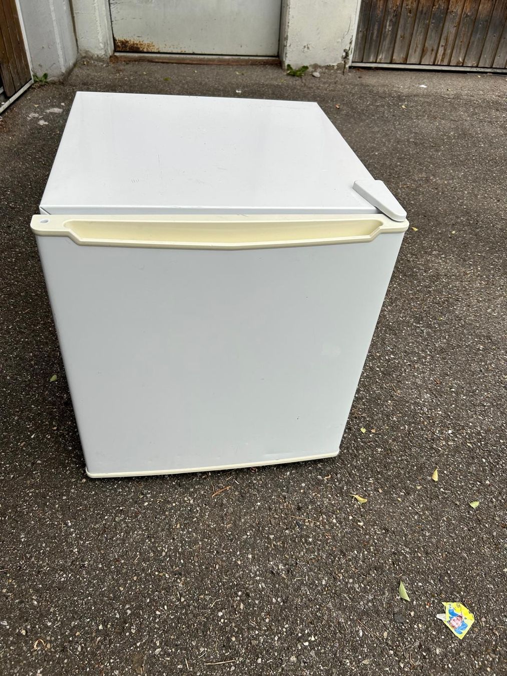 Kühlschrank: kleine  Kühlschrank – Gebraucht aus Basel von faz_hdd8