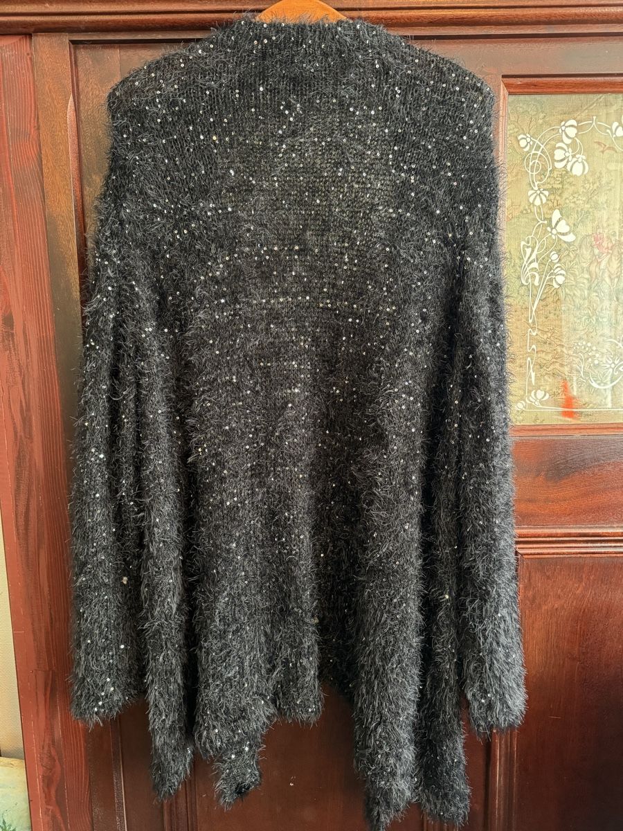 Giacche: Jacke Cardigan Strickjacke – Usato da Obfelden venduto da cesarina10 5