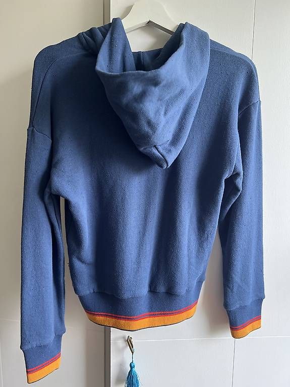 Maglioni & Felpe: Sweat capuche A076, 12 ans, neuf – Usato da Versoix venduto da L_armoire_d_isa