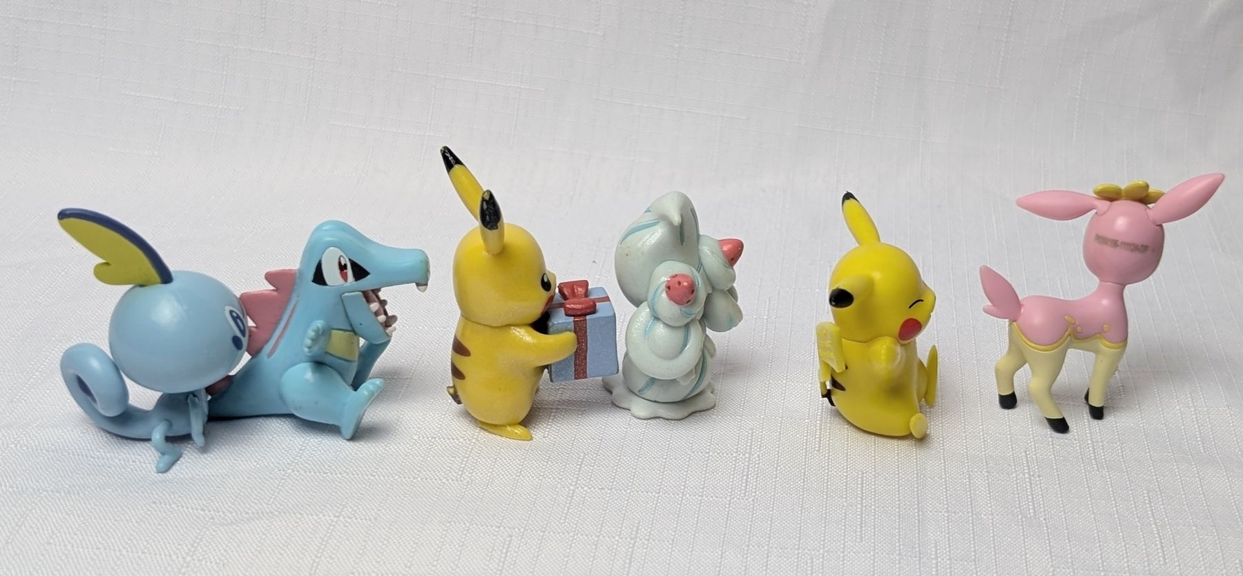 Pokémon Statuette: 6er Set Pokemon Sammel Figuren -  Pikachu – Usato da Wängi venduto da ABIZONE-86 2