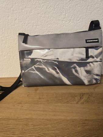 Freitag Lou F551