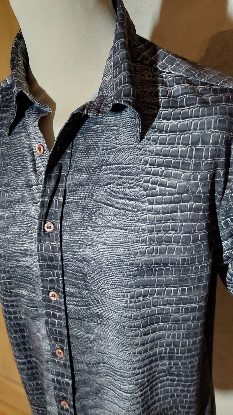 Hemden: Chemise pour homme, taille L – Gebraucht aus Marsens von fripe-milodon 1