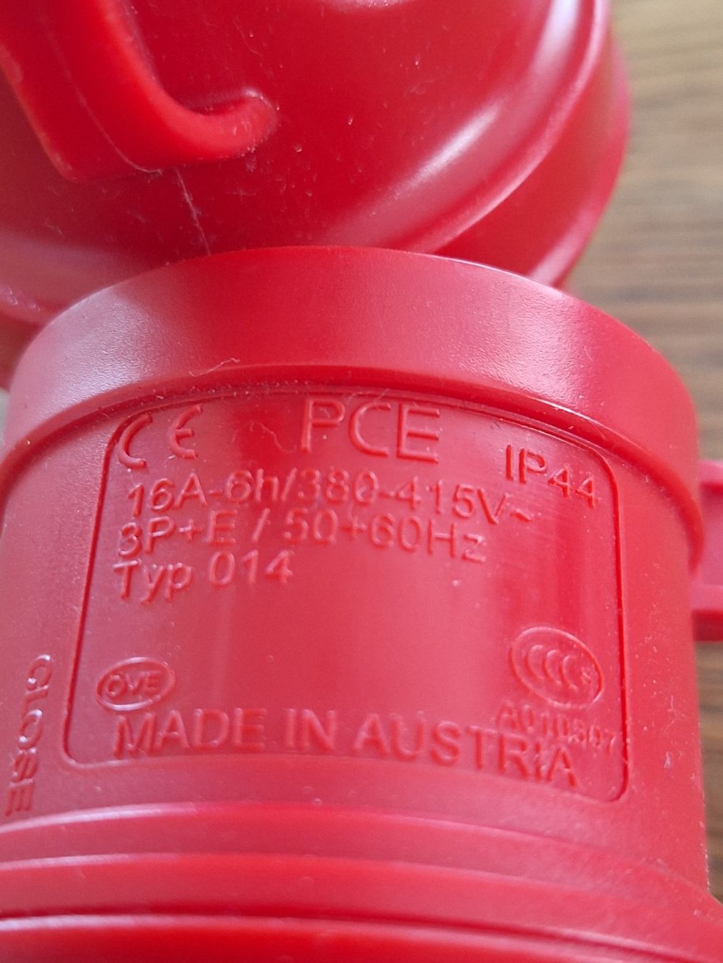 Spine: 2 Stk PCE Stecker  4P+E  16 A  6 h  380 V – Nuovo (secondo la descrizione) da Altdorf UR venduto da aswe 2