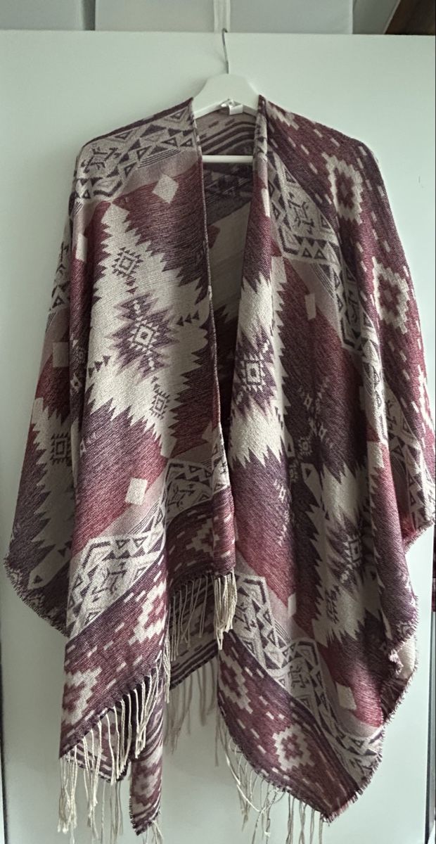 Altro in  Abbigliamento & Accessori: Poncho mit Muster – Nuovo (secondo la descrizione) da Olten venduto da Ilsyla