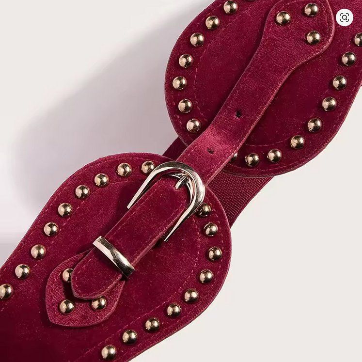 Cinture: Breiter elastischer Gürtel aus Wildleder mit Nieten – Nuovo e nell'imballaggio originale da Lausanne venduto da FASHION-WORLD-SHOP 1
