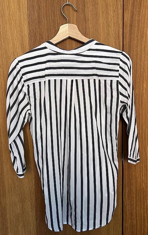 Vero Moda Camicette: schwarz/weisse Bluse – Usato da Gais venduto da T_iziana 1