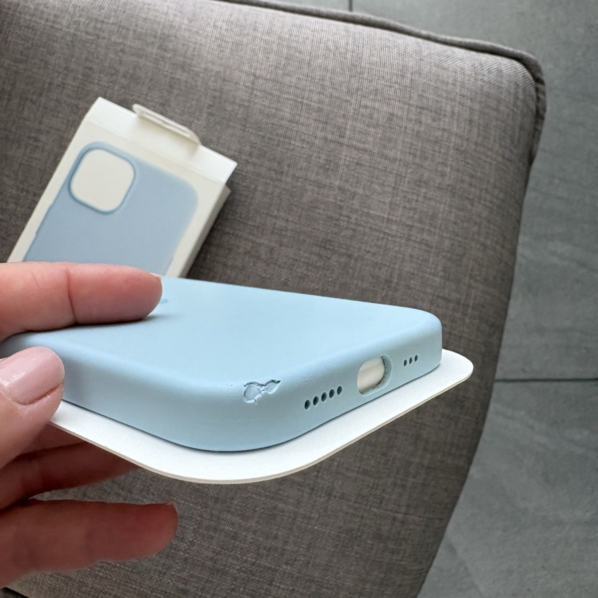 Apple Cover & Protezioni schermo: iPhone 14 silicone case – Usato da Pully venduto da Sell_it_all 2
