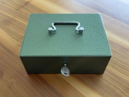 Robuste Geldkassette aus Metall ca. 20x15cm -Top Zustand