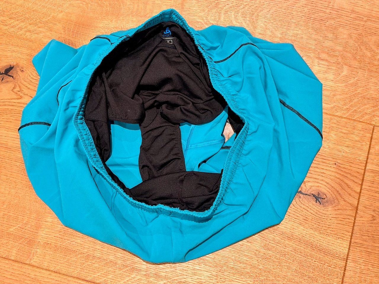 Odlo Hosen: Odlo Laufshorts Grösse M – Gebraucht aus Spiez von SnowGeek 3