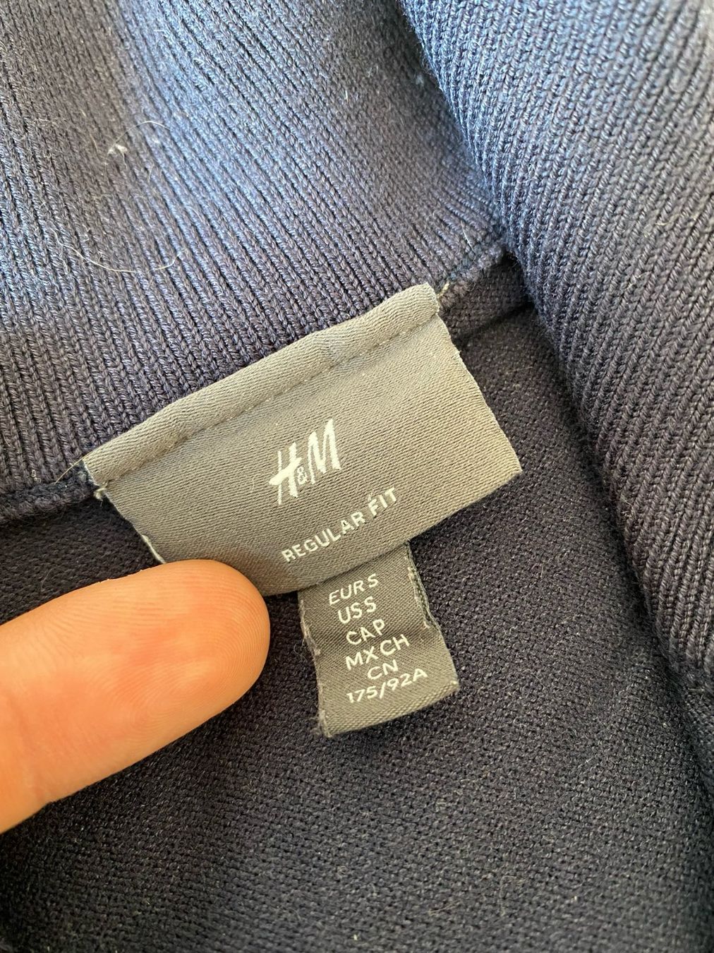 H&M Maglioni & Felpe: Pull demi-zip bleu marine – Usato da St-Blaise venduto da Windy2 2