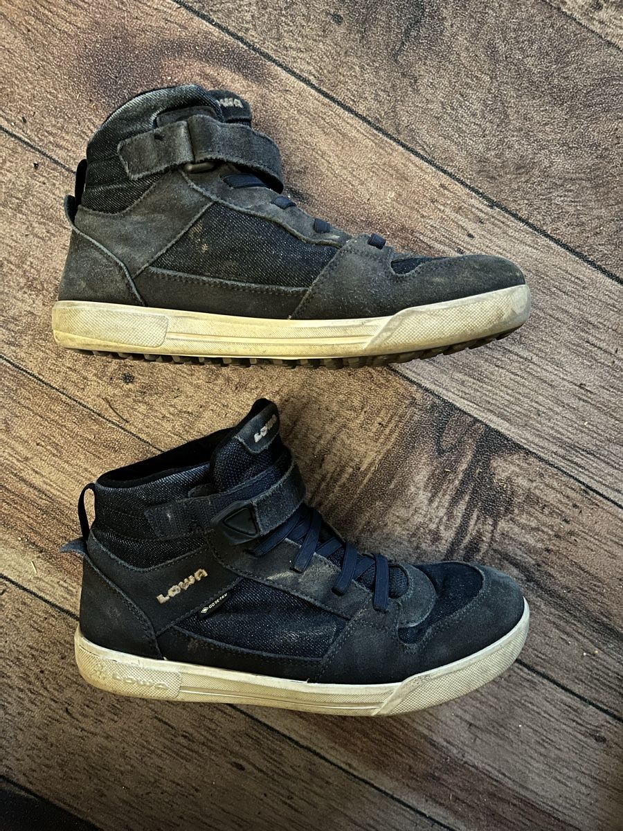 Lowa Scarpe da uomo: Lowa Goretex Herbst- Winterschuh Gr.38 – Usato da Horgen venduto da pupcia01