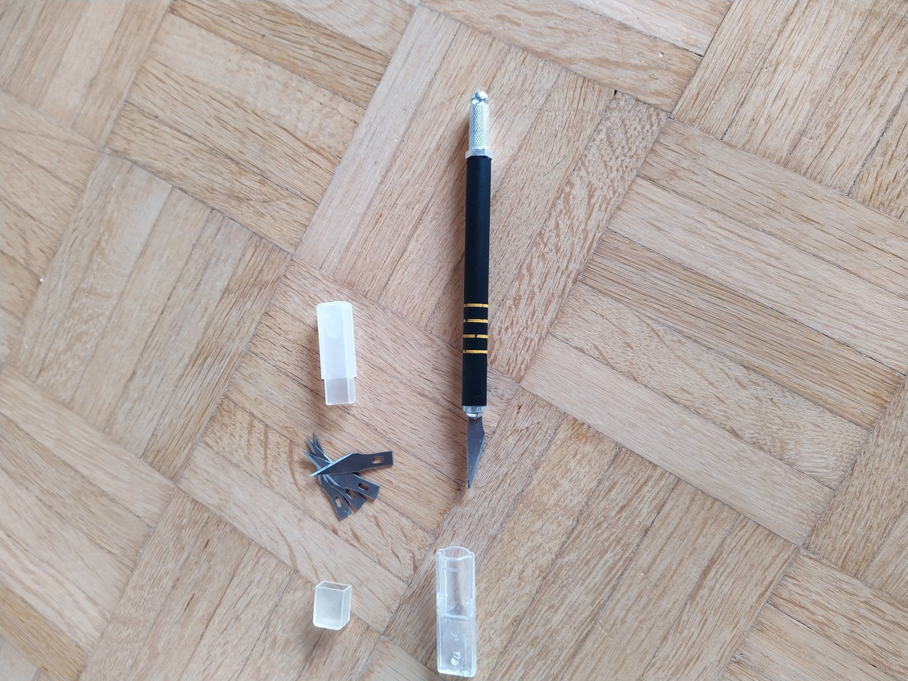 Coltelli: Bastelmesser und Pincetten – Usato da Glattfelden venduto da daniel0303