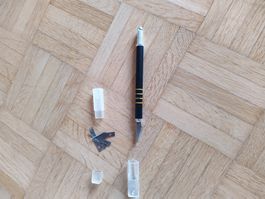 Bastelmesser und Pincetten