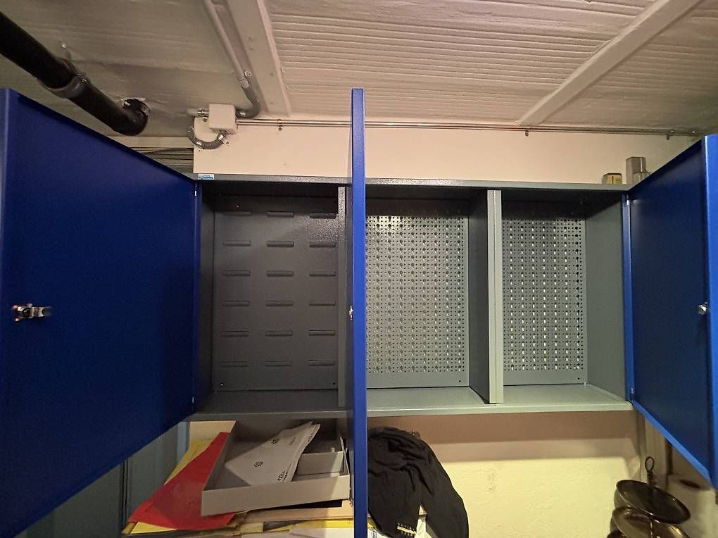 Armadi: Werkstatt Hängeschrank – Usato da Zofingen venduto da Punctum 1