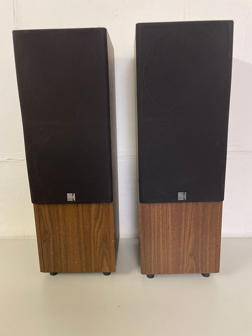 Kef Lautsprecher: une paire d enceinte  KEF  C75 – Gebraucht aus La Croix (Lutry) von netrajet