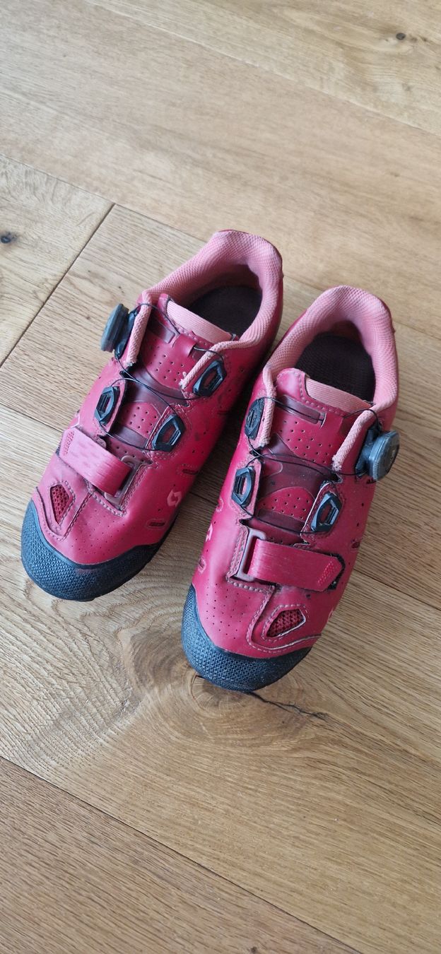 Scott Scarpe da donna: Mountainbikeschuh Scott – Usato da Tagelswangen venduto da Ricky1966