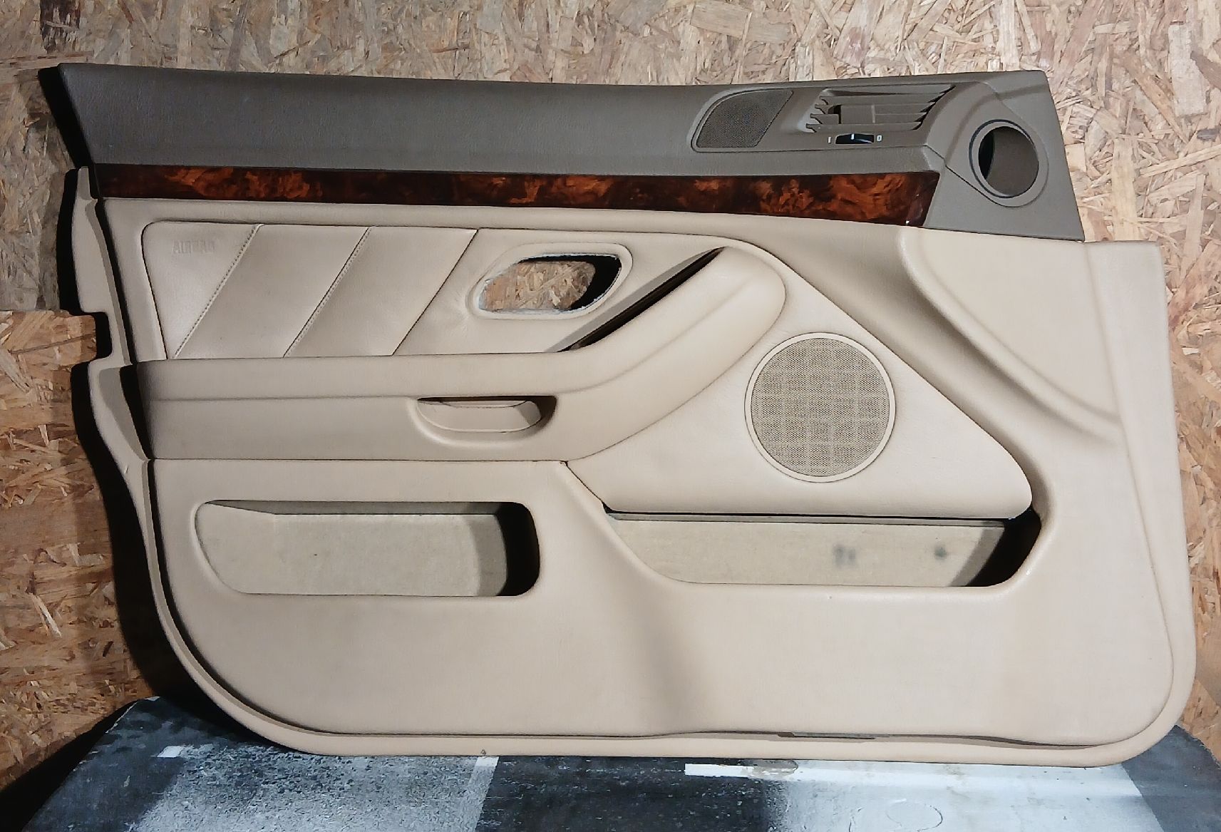 BMW Tutti pezzi di ricambio auto: Panneaux de portières BMW E39 540 – Usato da la heutte venduto da Auto-stock 1