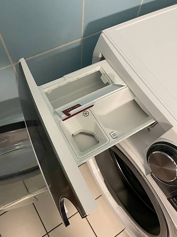 Electrolux Lavatrici: Machine à laver Electrolux SUPERLUXE WA1695F – Usato da Lausanne venduto da ale_q6bv 3