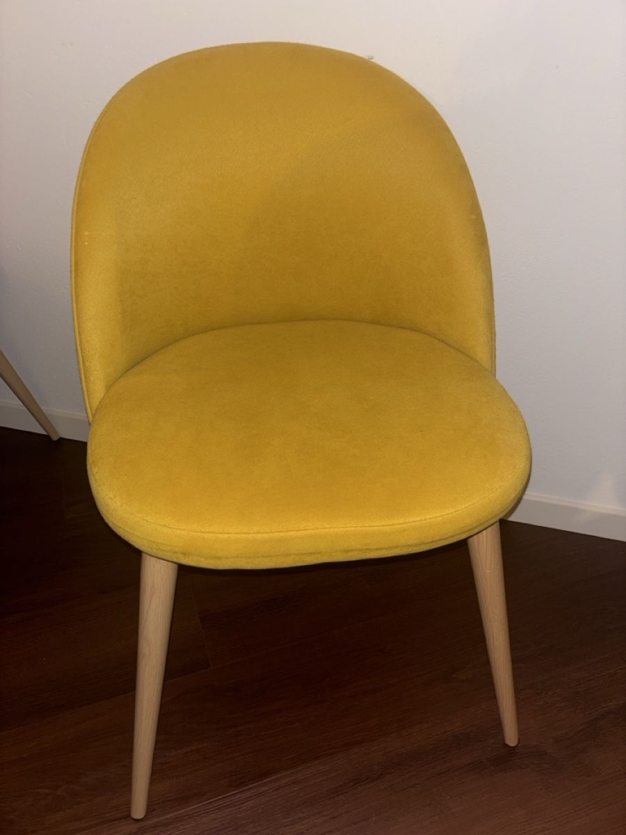 Sedie: (Senf)Gelber Stuhl im Retro Design  – Usato da Benken SG venduto da ladinii