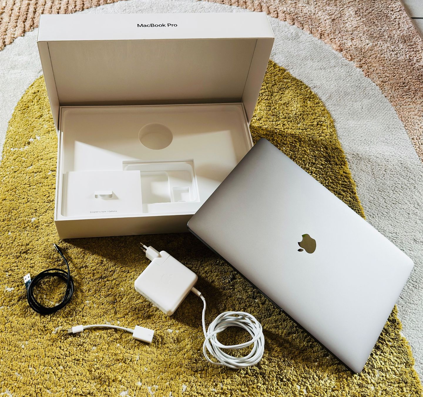 Apple Portables: À vendre, MacBook Pro 15" de 2019 avec Touch Bar – D'occasion à Boudry par Pierre-Alain2017 4