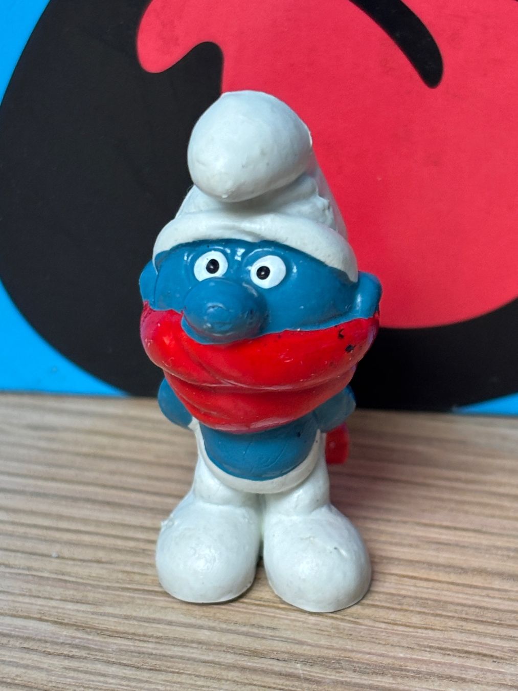 Schleich Statuette: Schlumpf mit rotem Halstuch – Usato da Lyss venduto da Duckszone