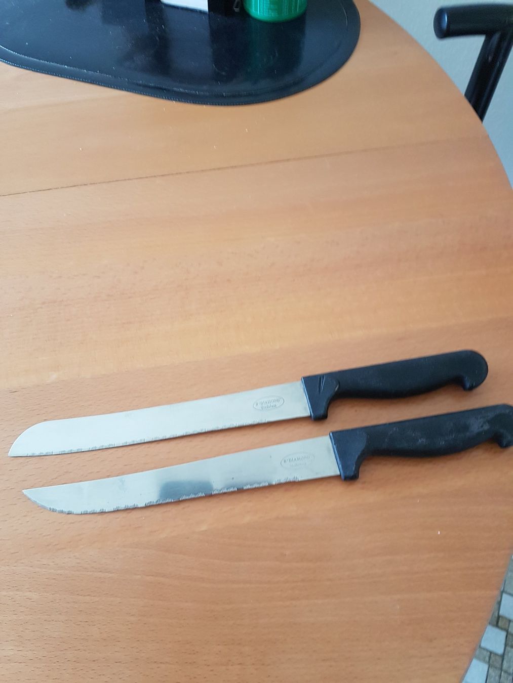 Küchenmesser: 2 couteaux de cuisine – Gebraucht aus Porrentruy von Piquetix